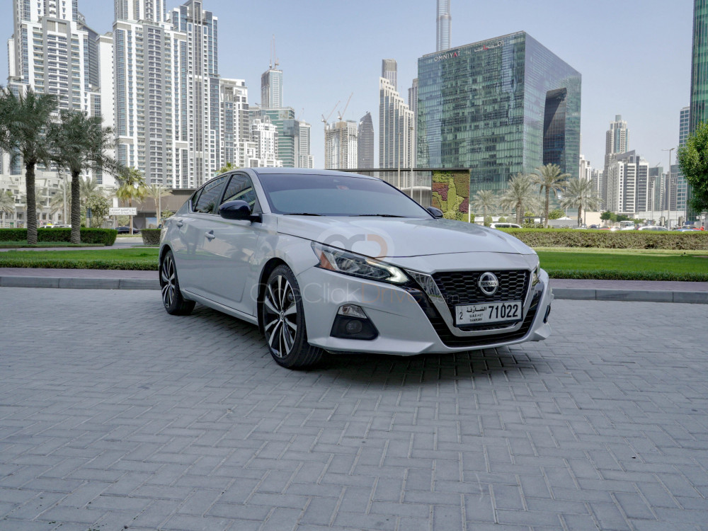 Nissan_Altima_2020_15572_15572_7894420095-1_small