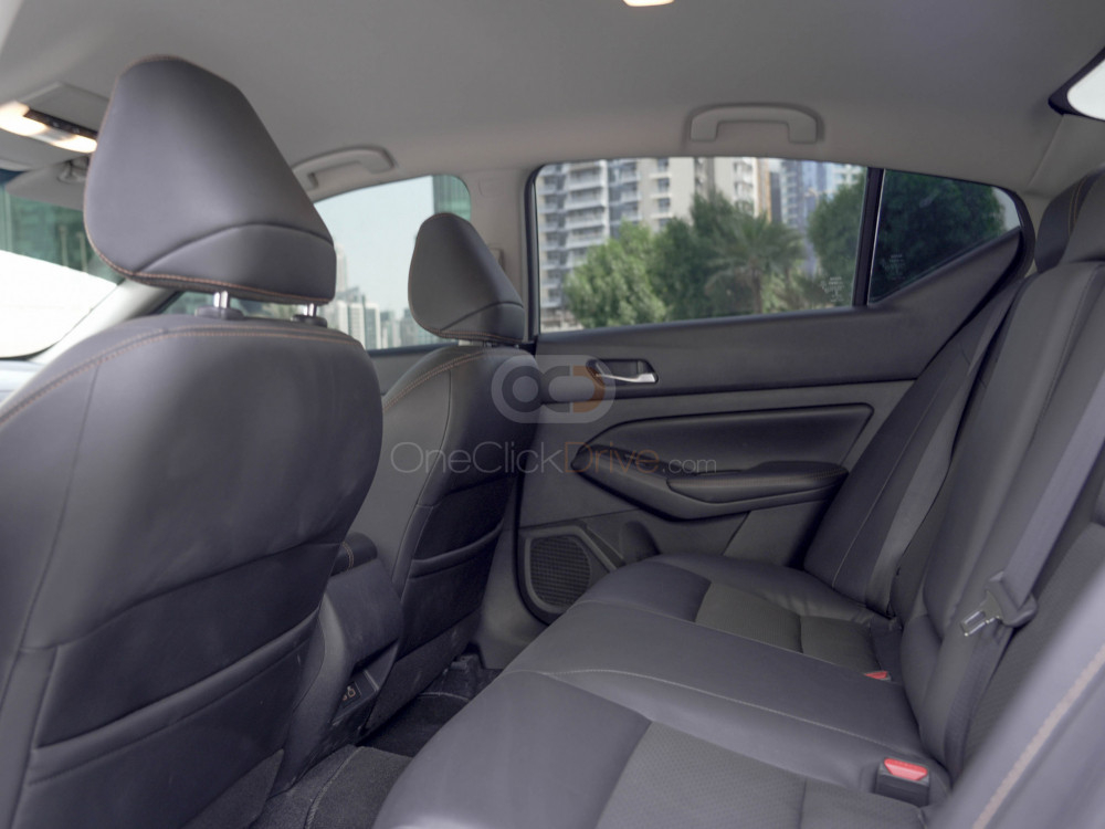 Nissan_Altima_2020_15572_15572_789446581-1_small